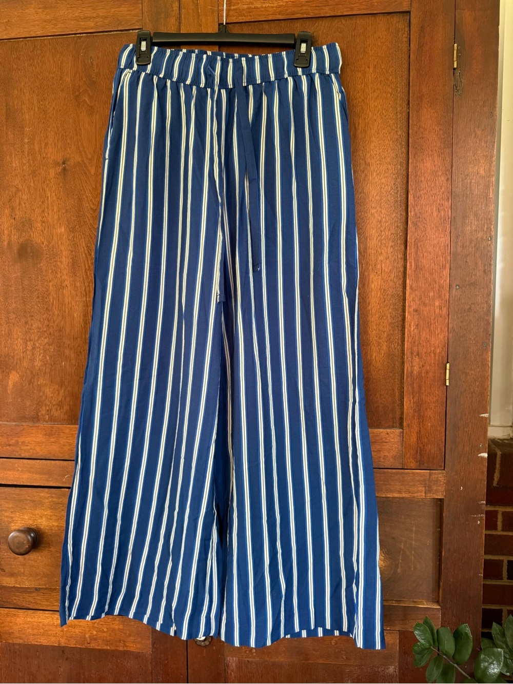 Women’s Navy Blue Vertical Stripe Drawstring Pants